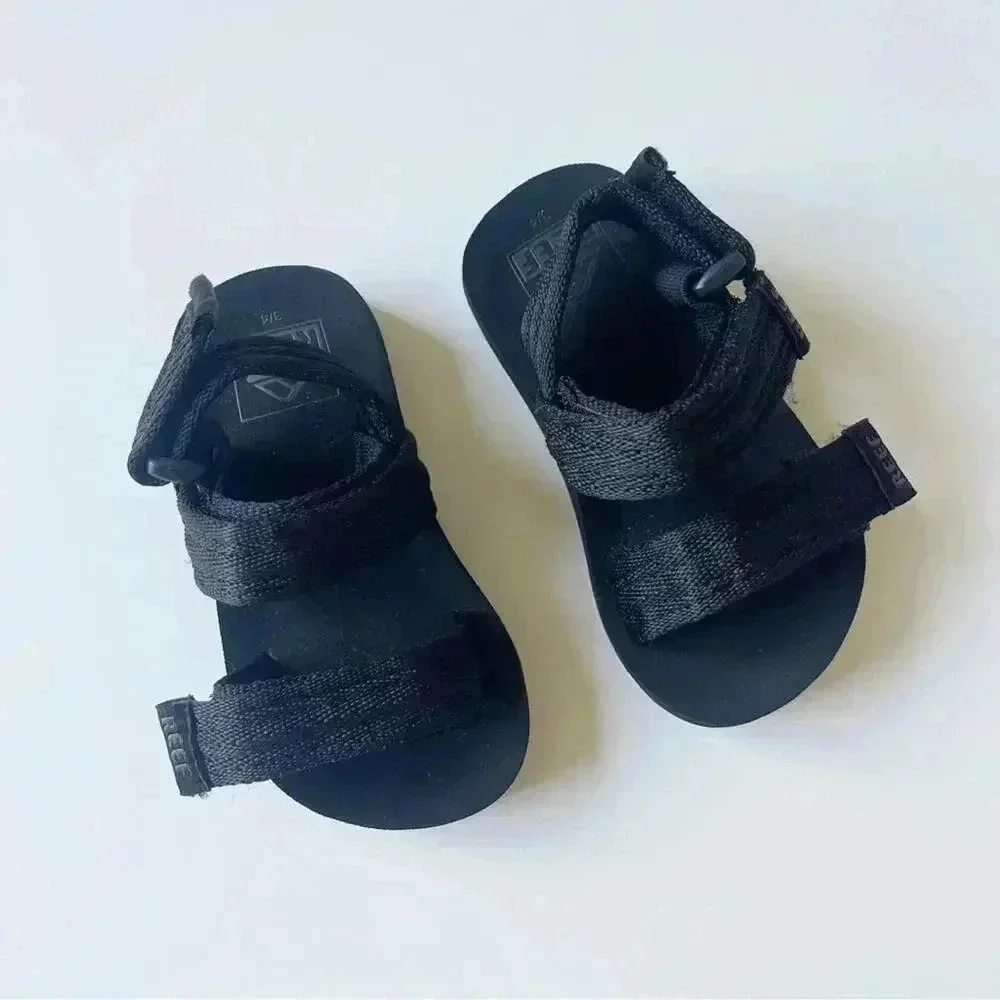 Reef Little Ahi Black Convertible Sandal EUC